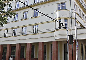 Rekonstrukce bytového domu Palackého 61 – Husitská 2/4